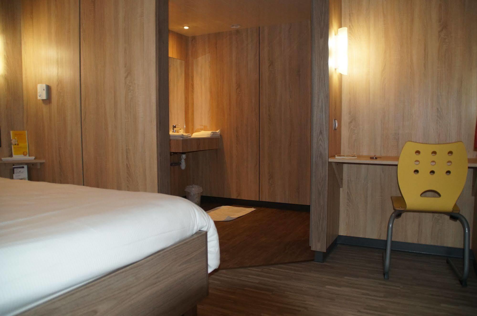 The Originals Access Aeroport, Hotel Орияк Екстериор снимка